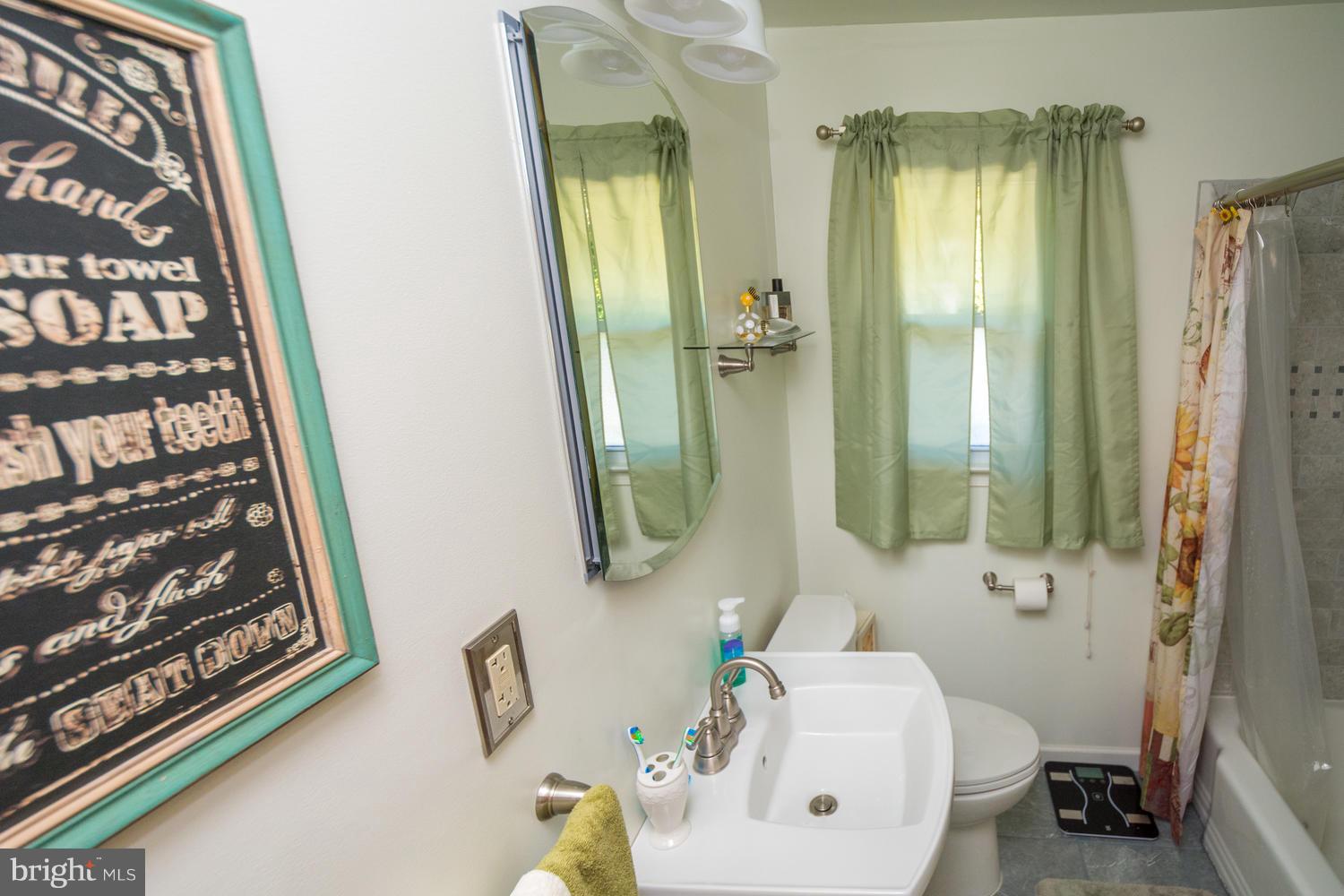 WOODLAWN HEIGHTS - Residential