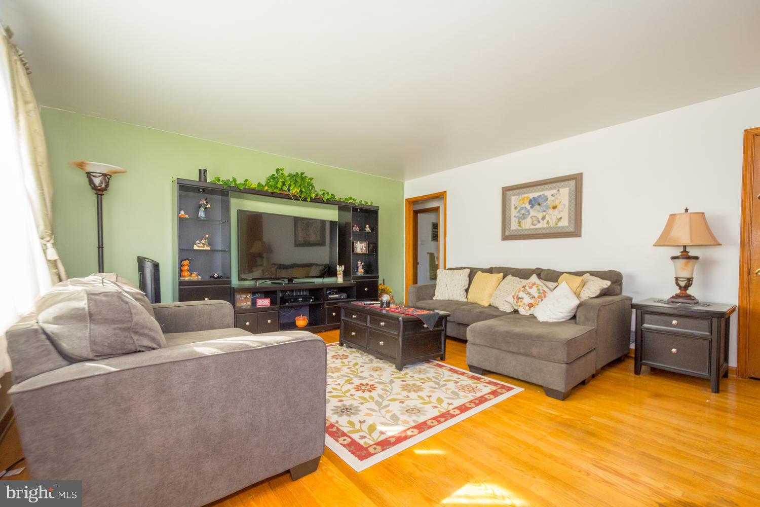 WOODLAWN HEIGHTS - Residential