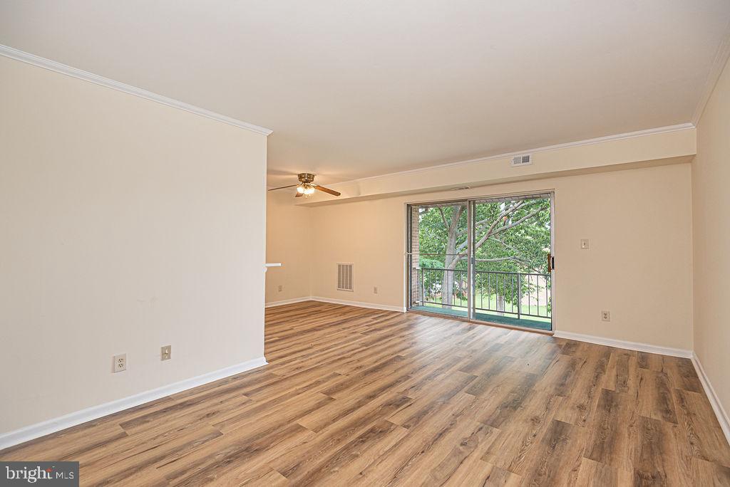 1030 ADAMS AVENUE 3B
