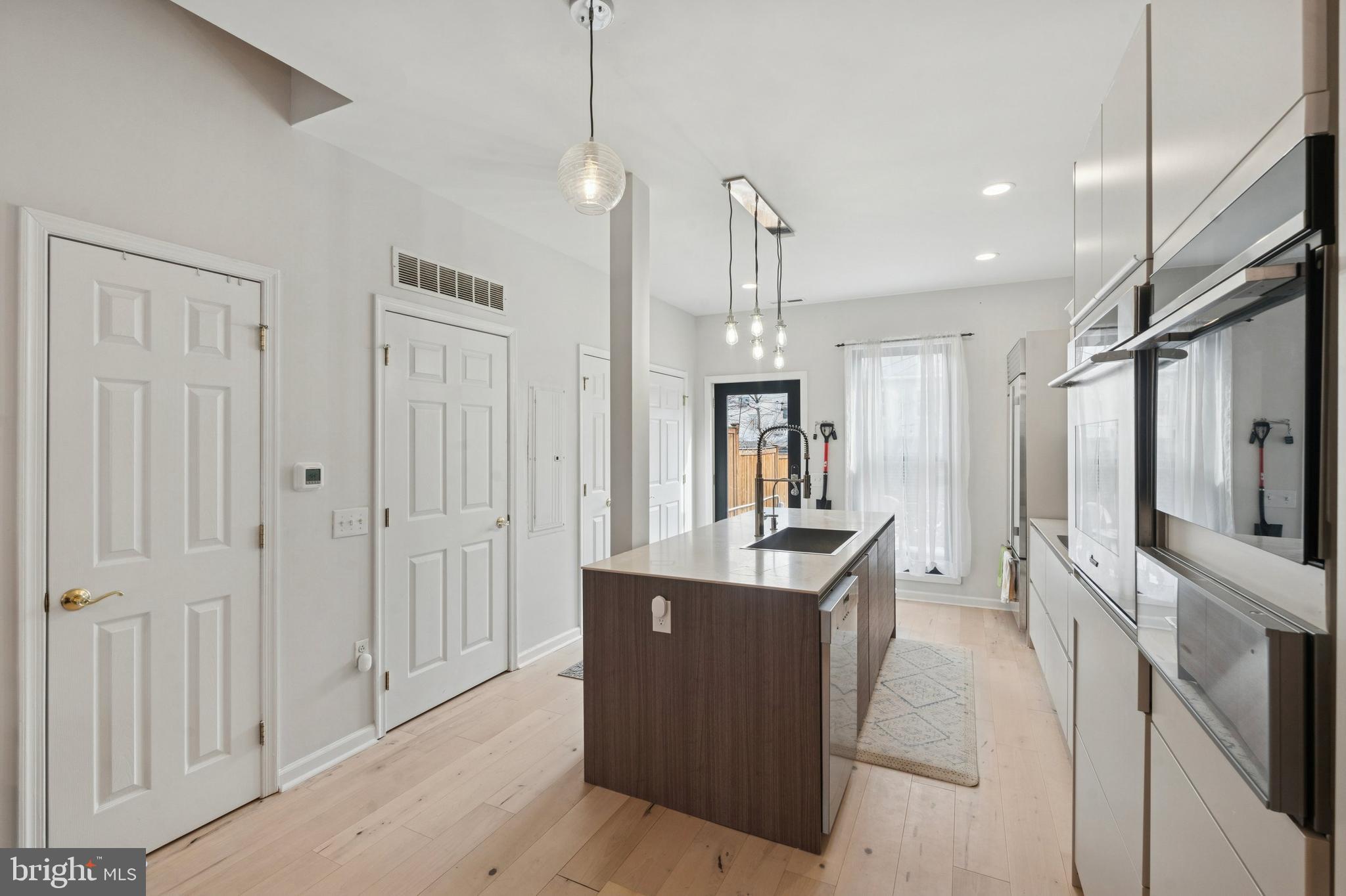 HAWTHORNE - Residential