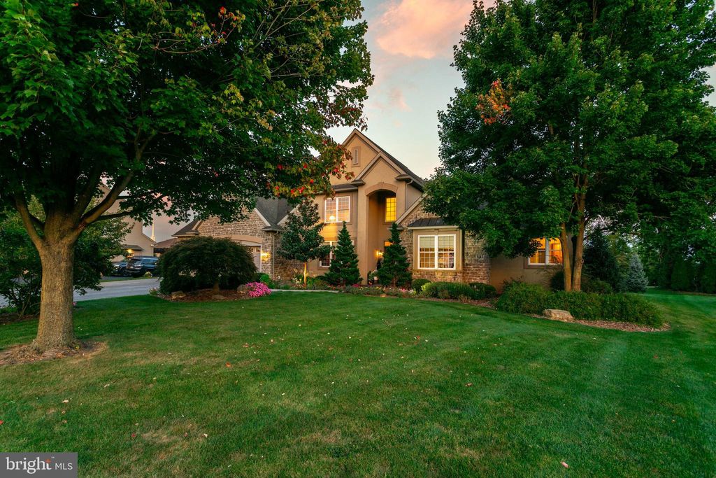 Photo of 130 Snapdragon Drive, LEOLA, PA 17540 (MLS # PALA2076682)