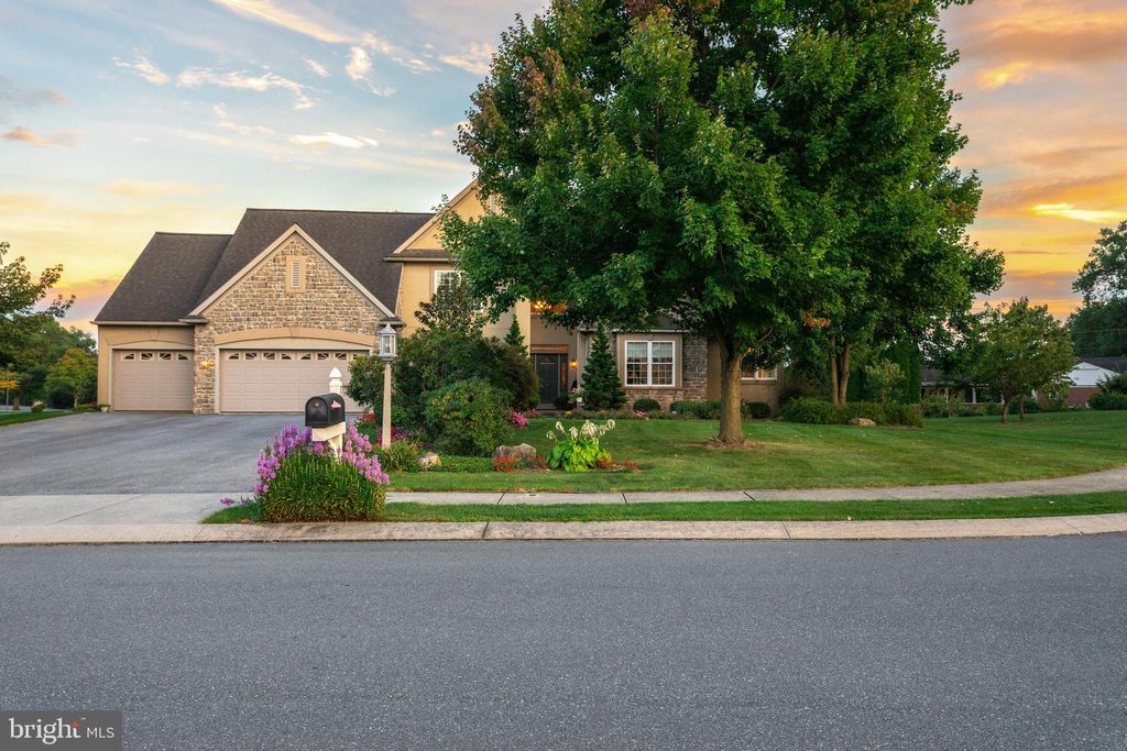Photo of 130 Snapdragon Drive, LEOLA, PA 17540 (MLS # PALA2076682)