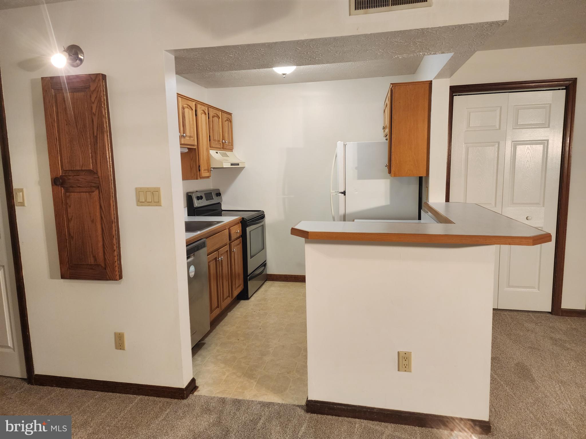 ORCHID PARK OF WILDEWOOD - Residential Lease