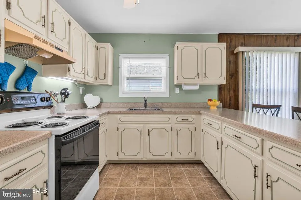 Additional image 30 of 10 Picasso Court, Toms River, NJ 08757