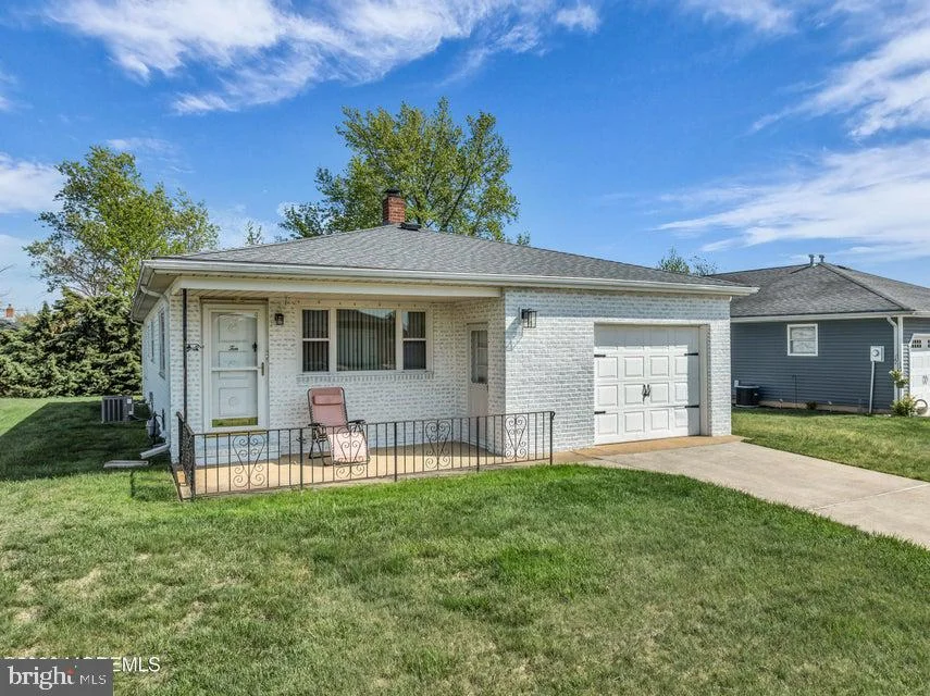 Additional image 2 of 10 Picasso Court, Toms River, NJ 08757
