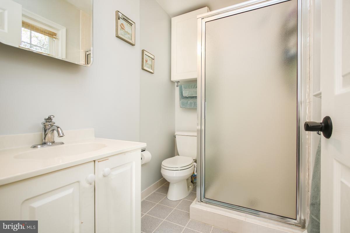 HUNGERFORD - Residential Lease