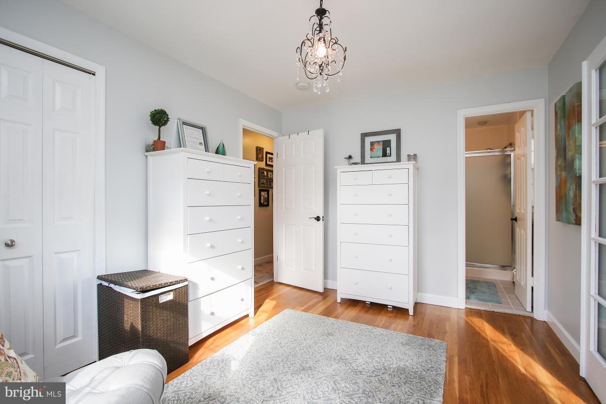 HUNGERFORD - Residential Lease