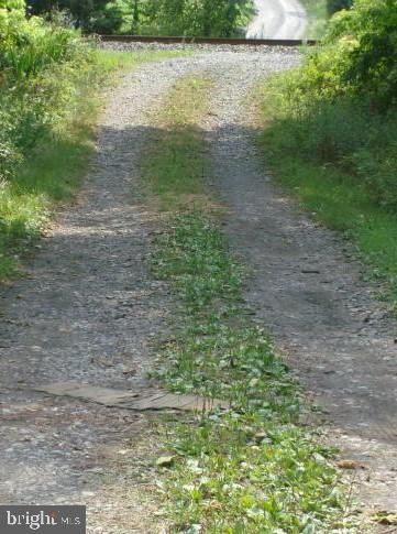 POTOMAC FOREST ESTATES - Land