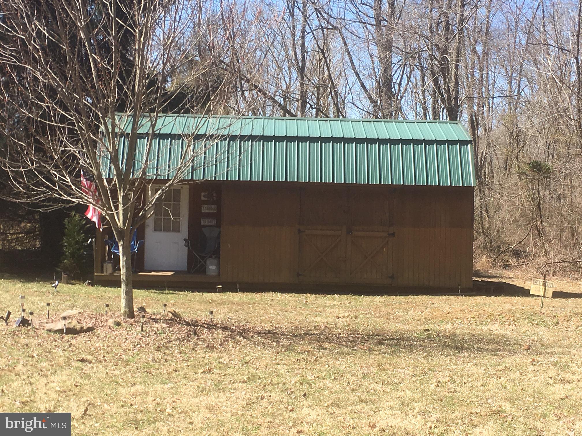 POTOMAC FOREST ESTATES - Land