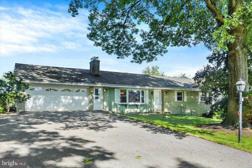 Photo of 1250 Ridge Road, ELIZABETHTOWN, PA 17022 (MLS # PALA2096060)