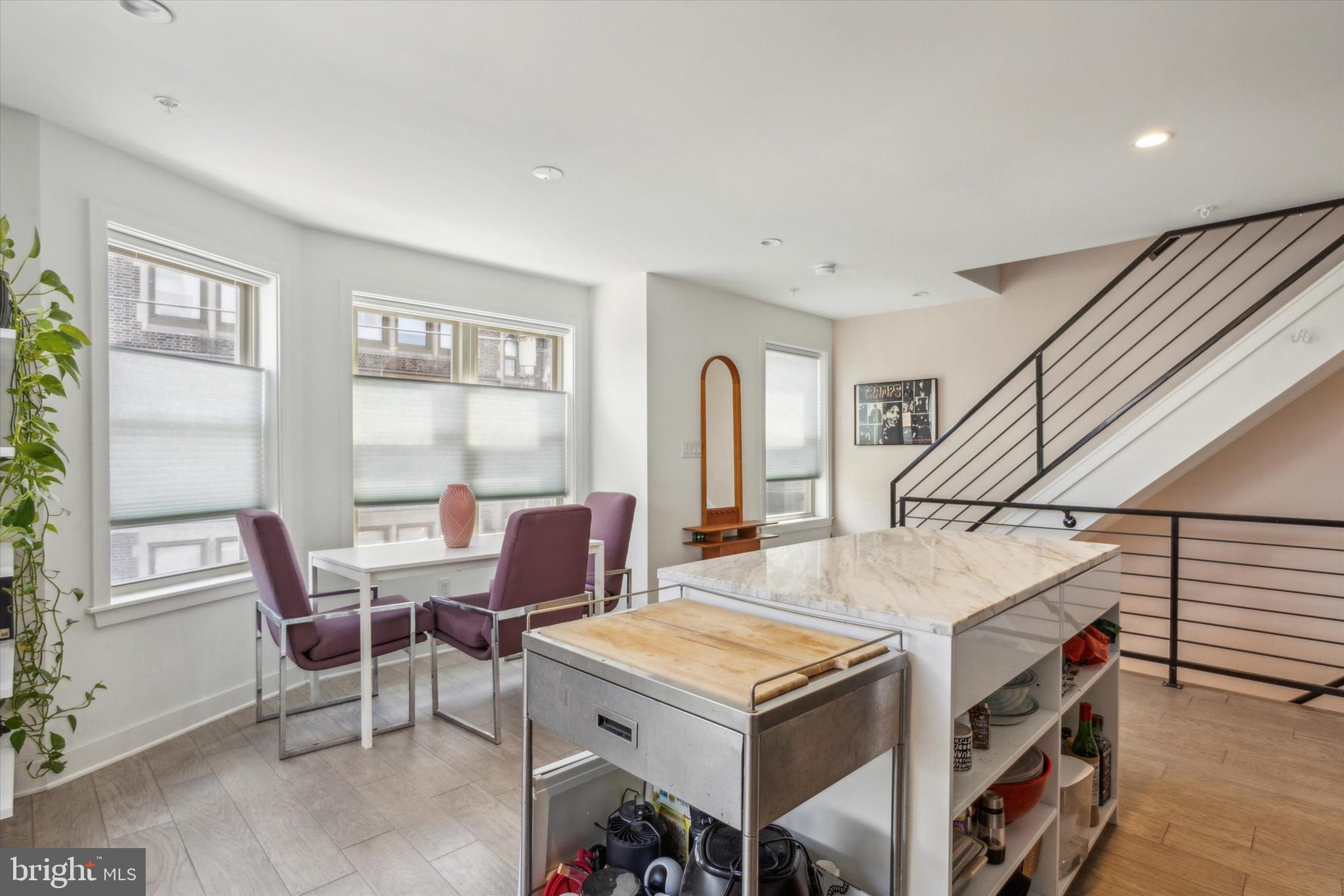 POINT BREEZE - Residential