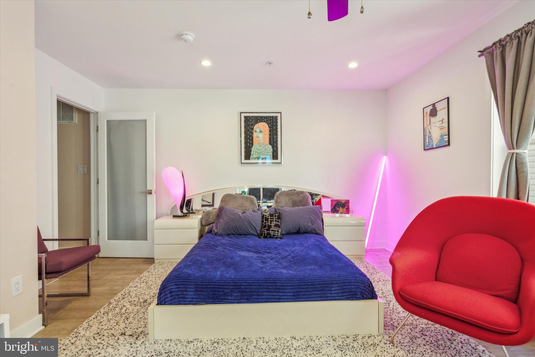 POINT BREEZE - Residential