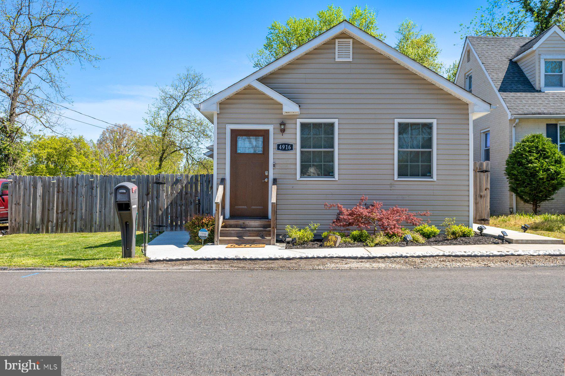 CAPITOL HEIGHTS - Residential