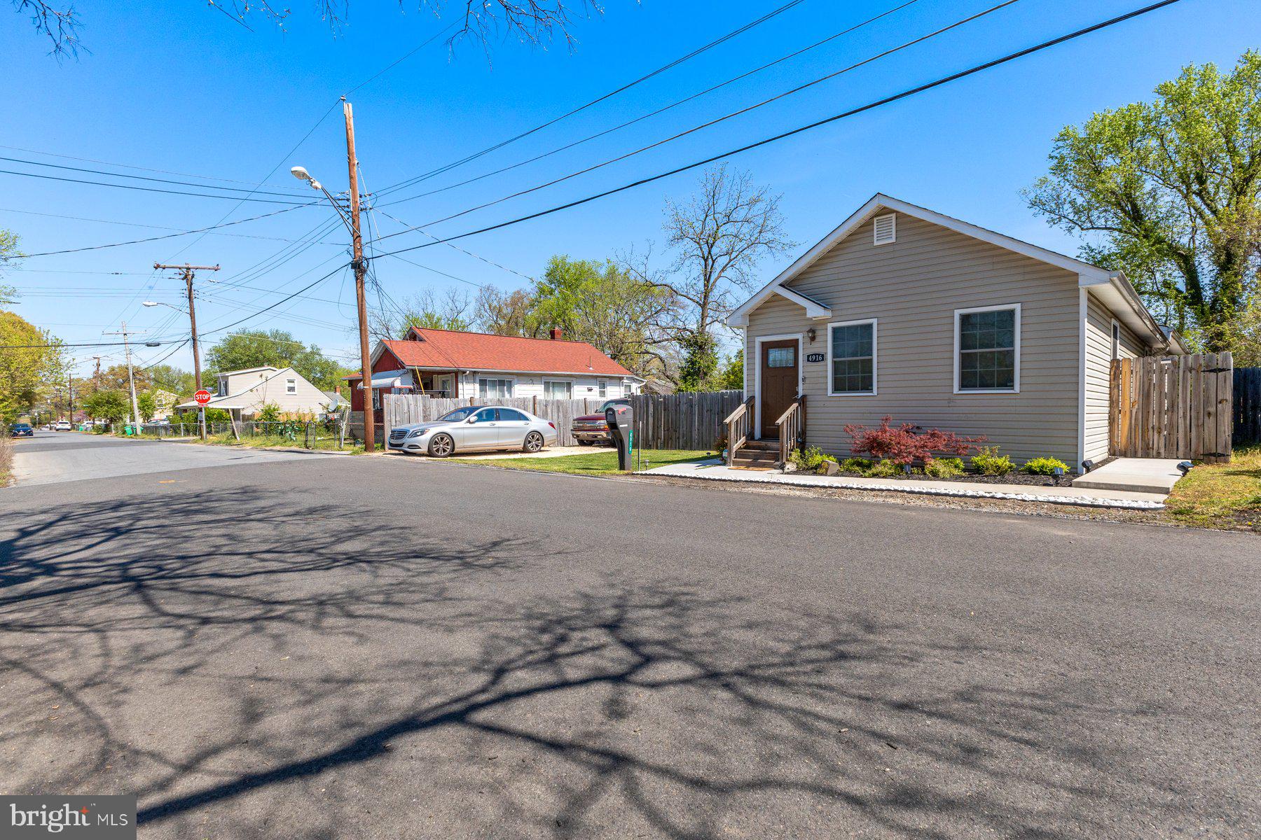 CAPITOL HEIGHTS - Residential