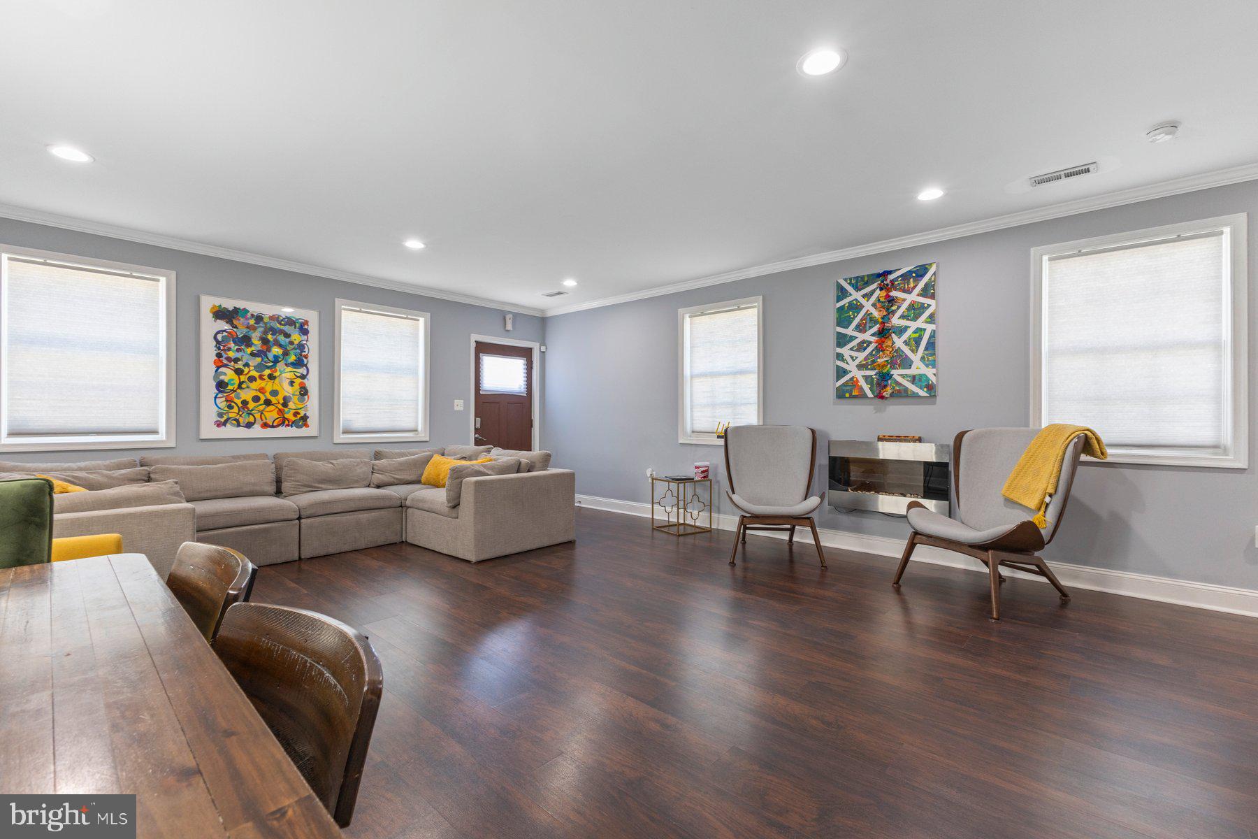 CAPITOL HEIGHTS - Residential