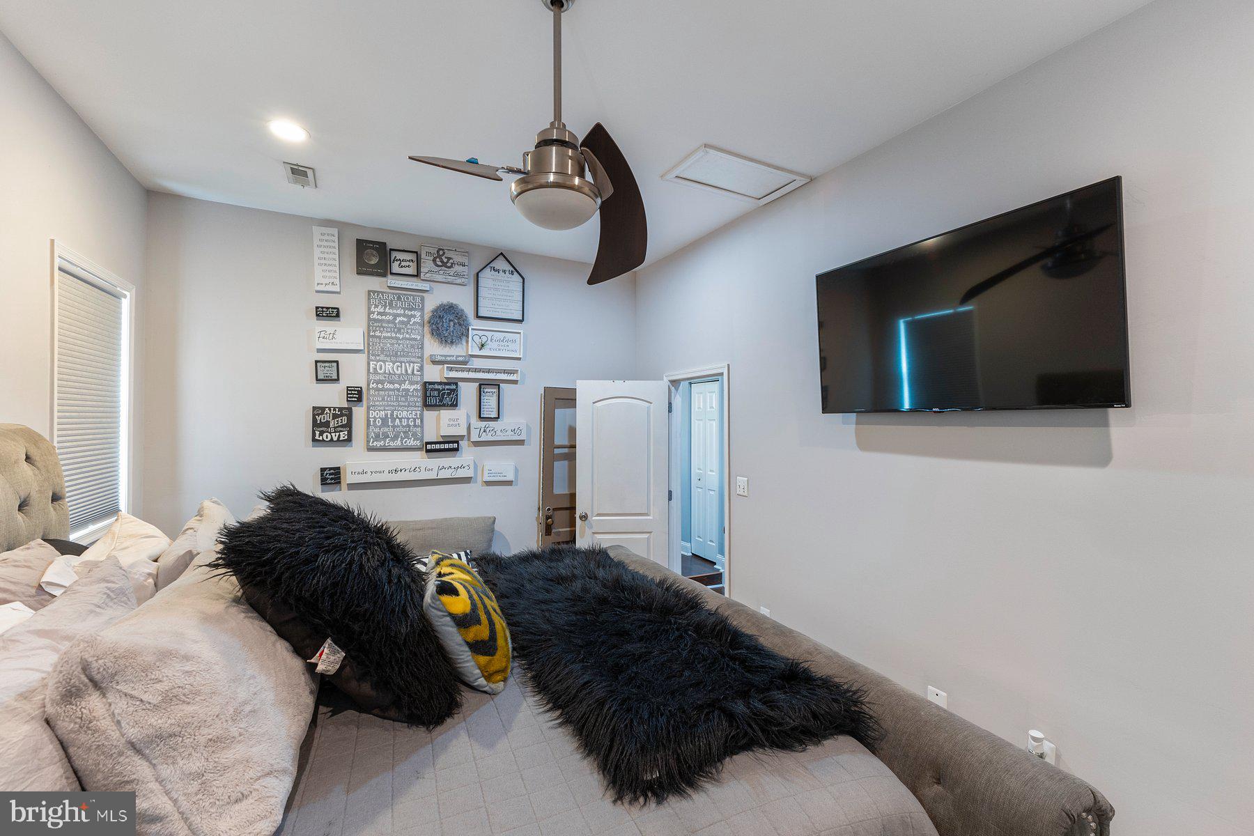 CAPITOL HEIGHTS - Residential