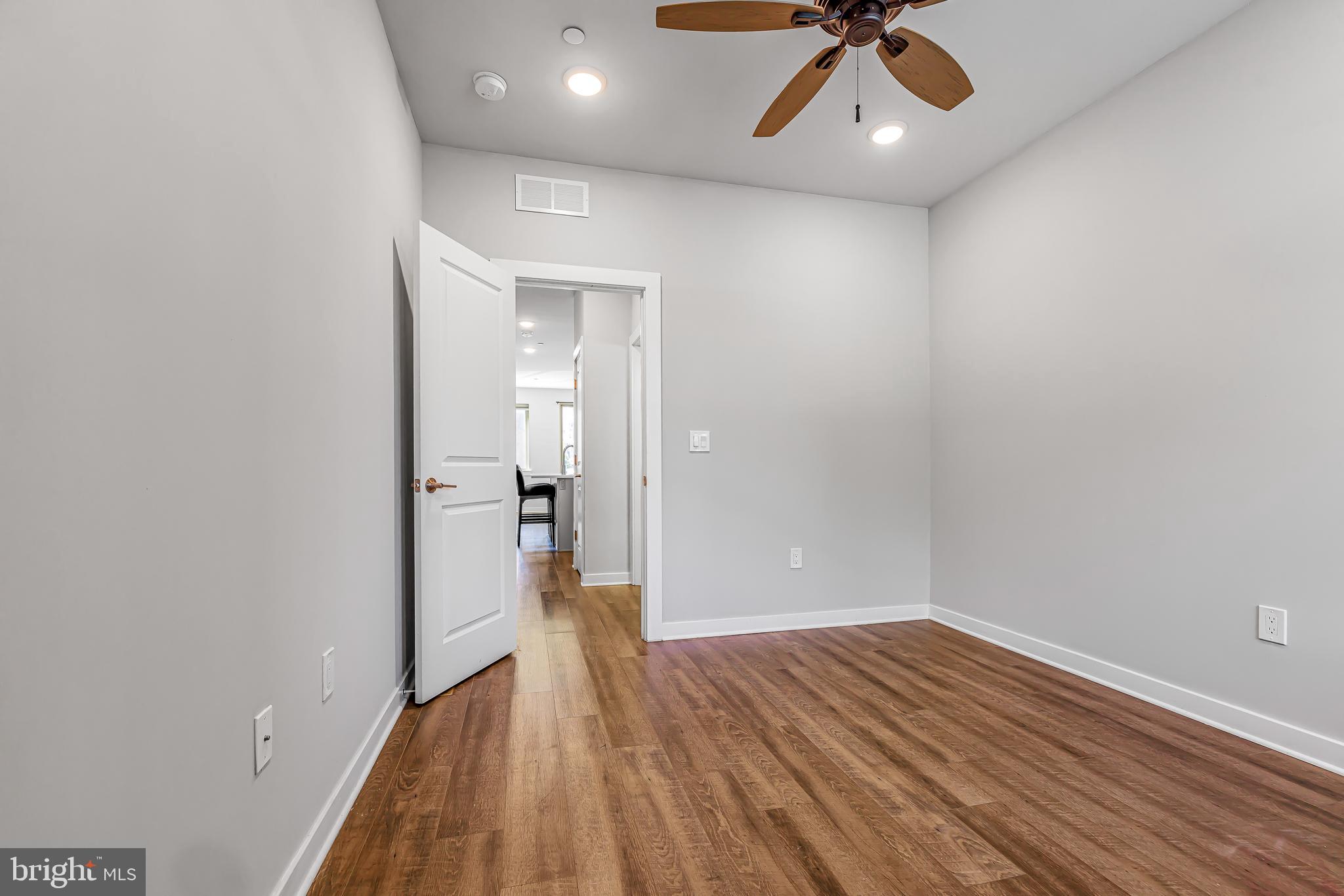 MANTUA - Residential