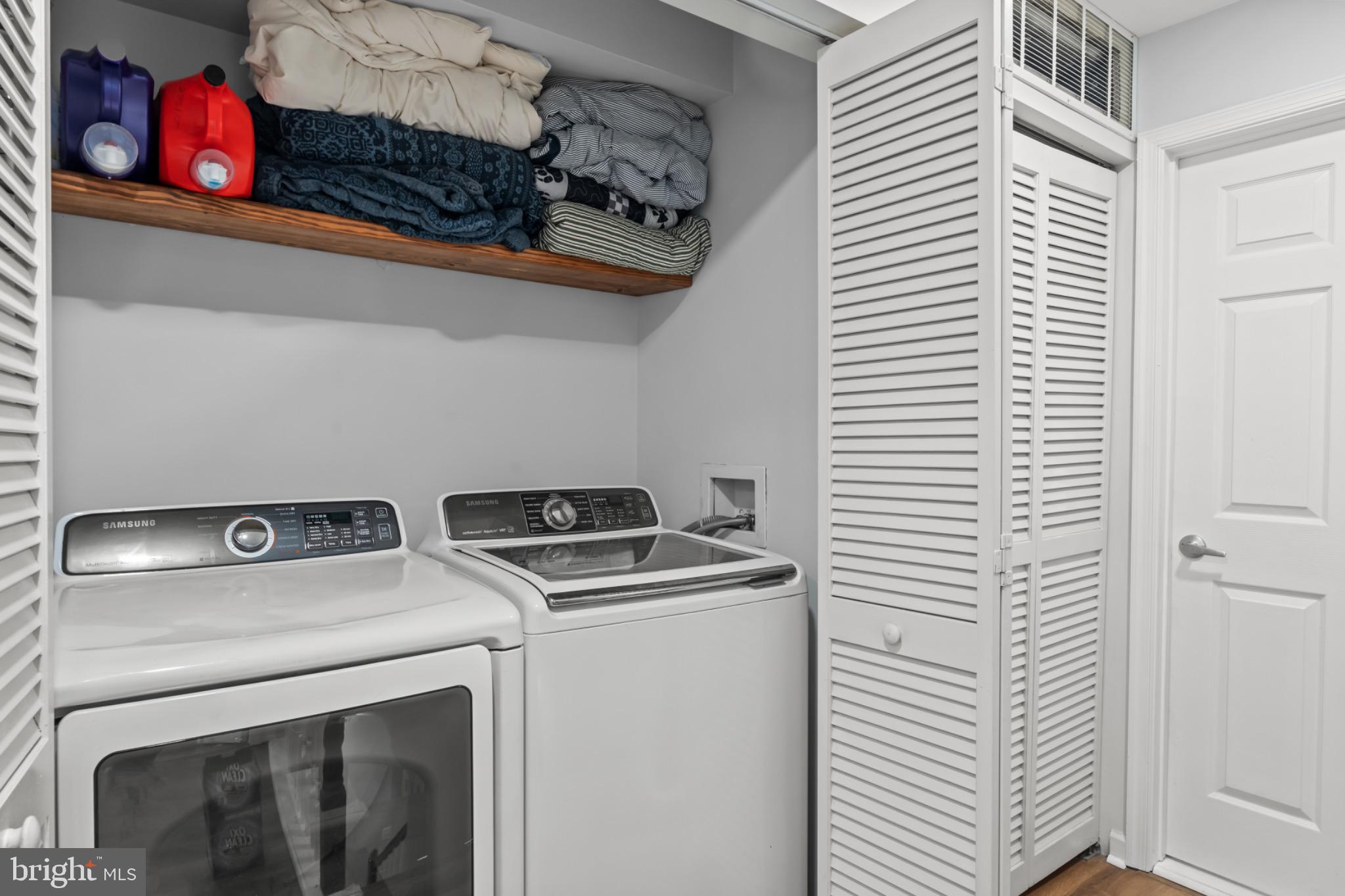 CAMERON STATION - Residential