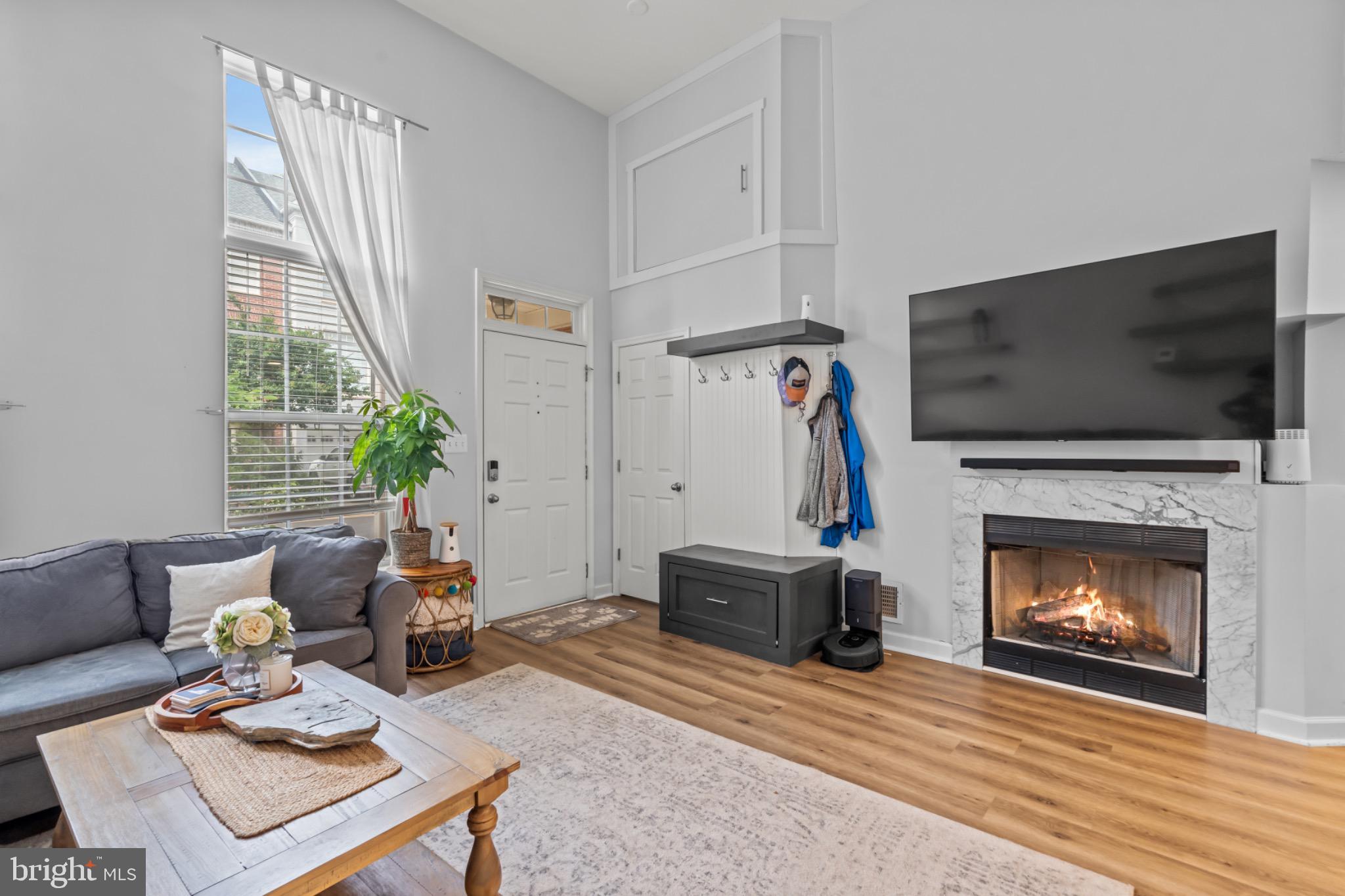 CAMERON STATION - Residential