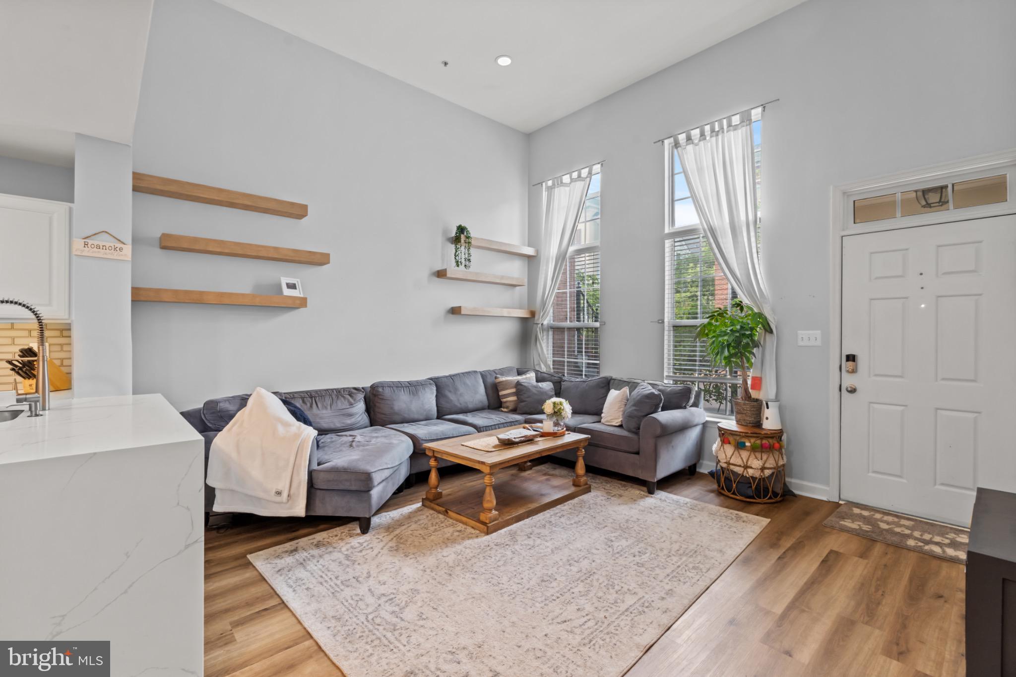 CAMERON STATION - Residential