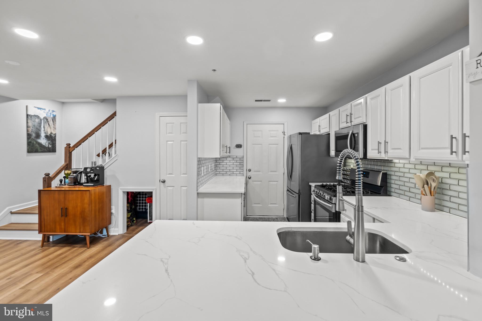 CAMERON STATION - Residential