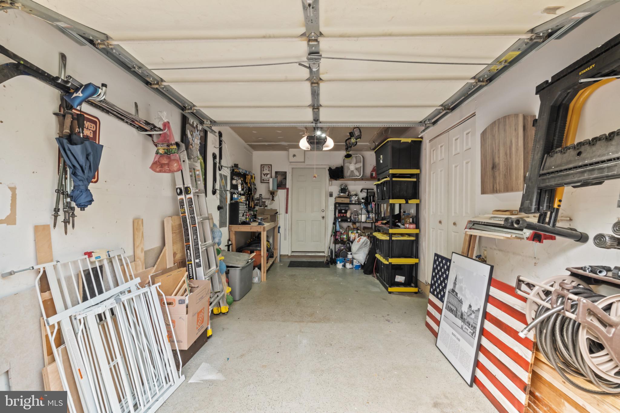 CAMERON STATION - Residential