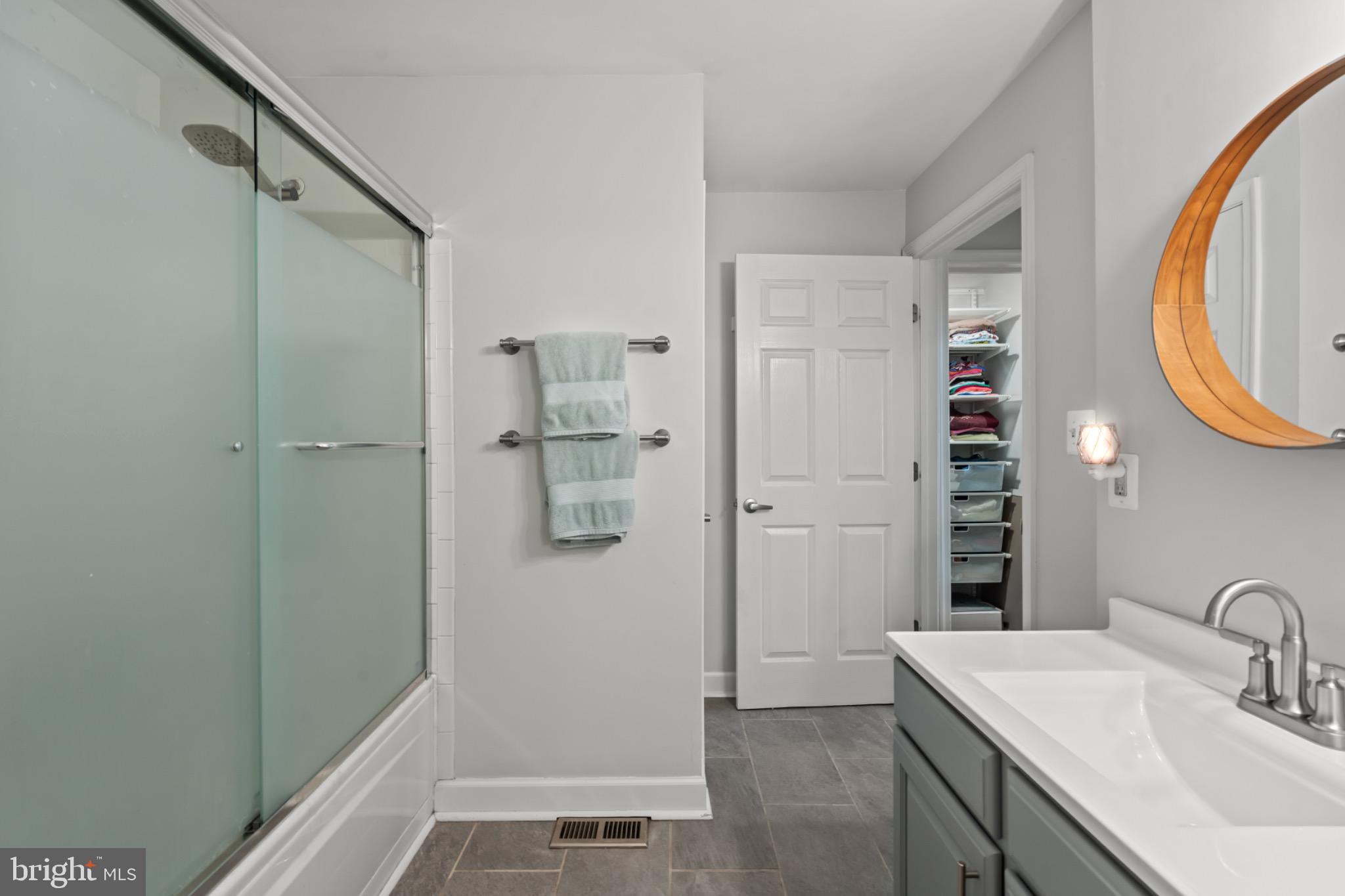 CAMERON STATION - Residential