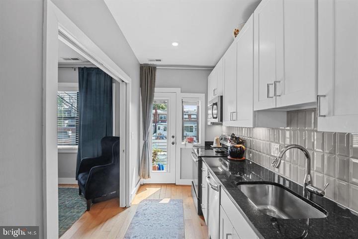 833 19TH STREET NE 3