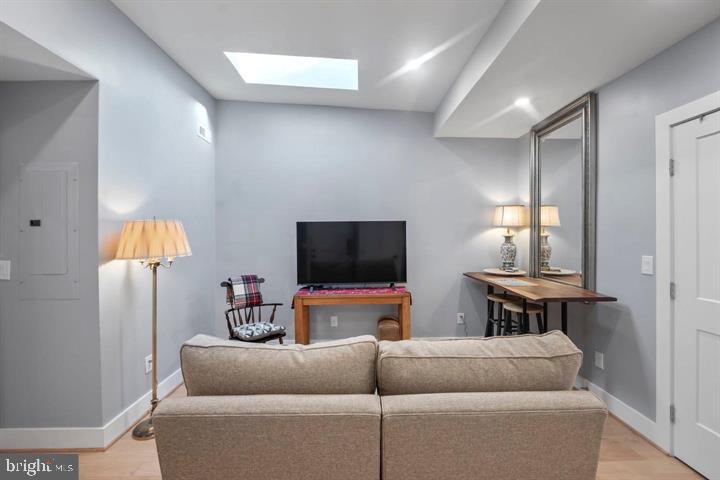 833 19TH STREET NE 3