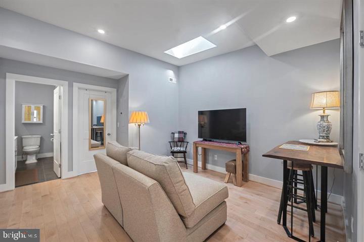 833 19TH STREET NE 3