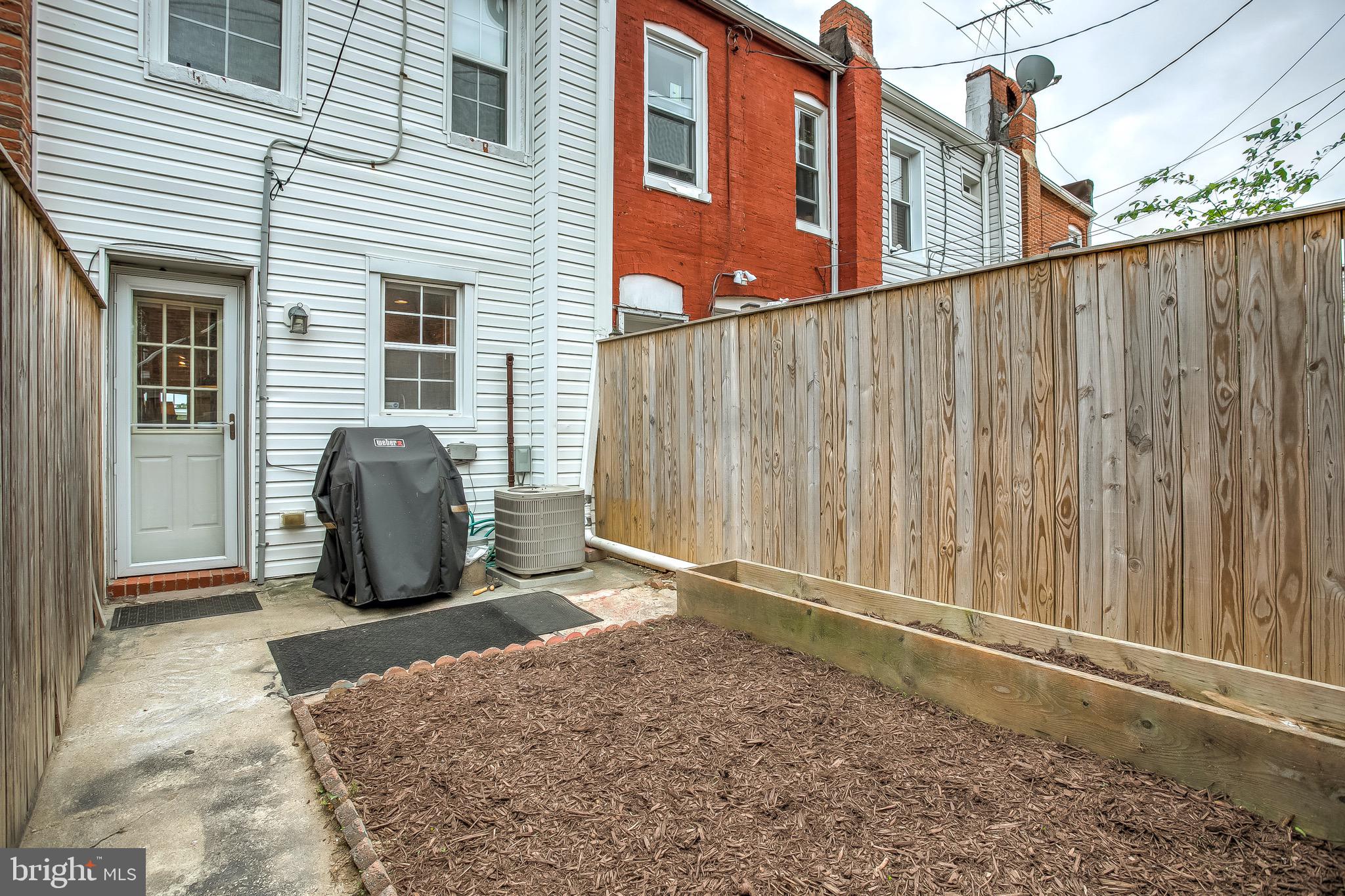 HAMPDEN HISTORIC DISTRICT - Residential