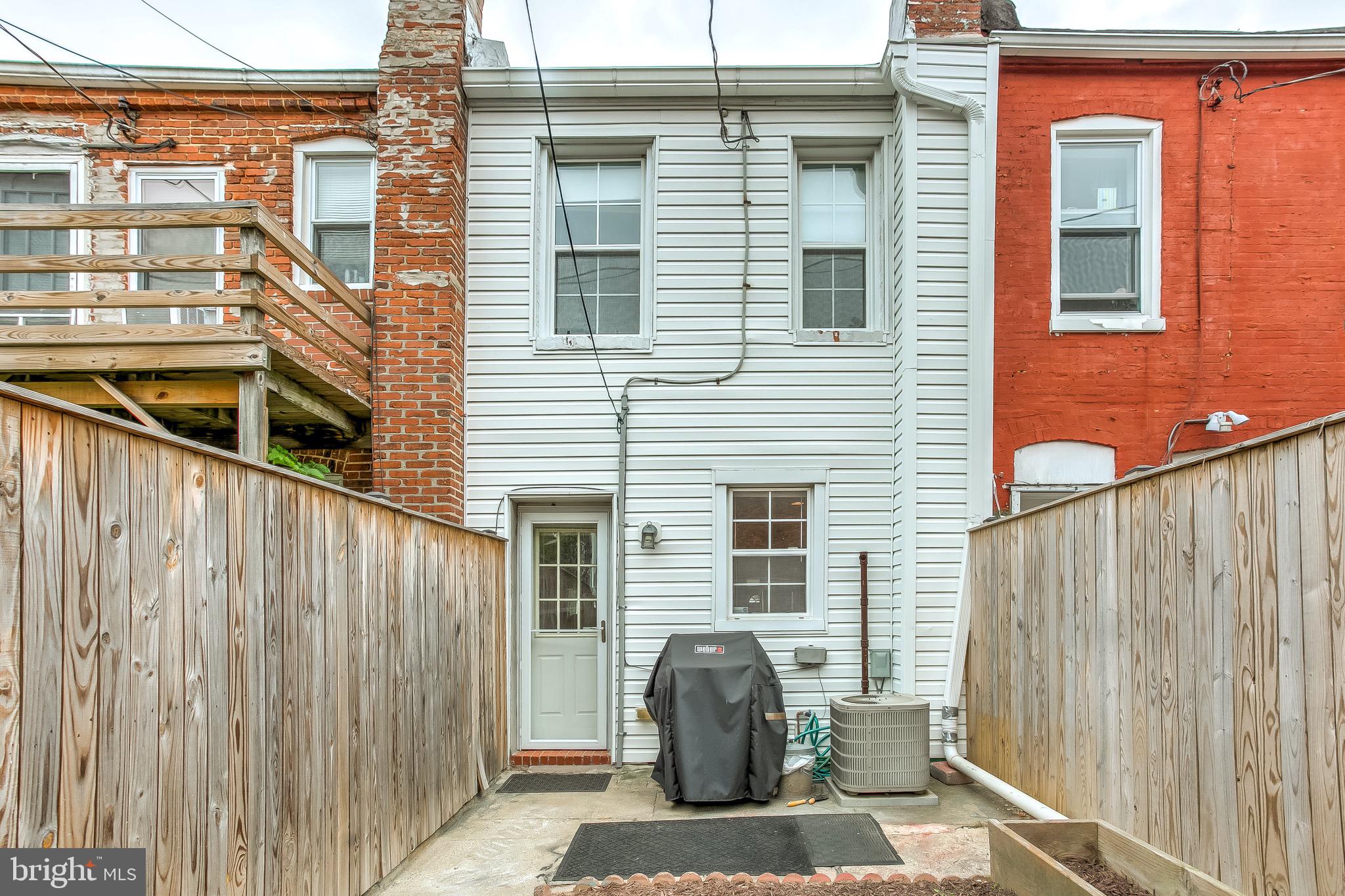 HAMPDEN HISTORIC DISTRICT - Residential