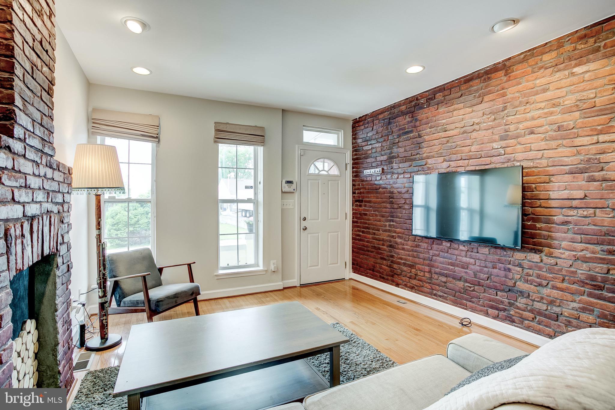 HAMPDEN HISTORIC DISTRICT - Residential