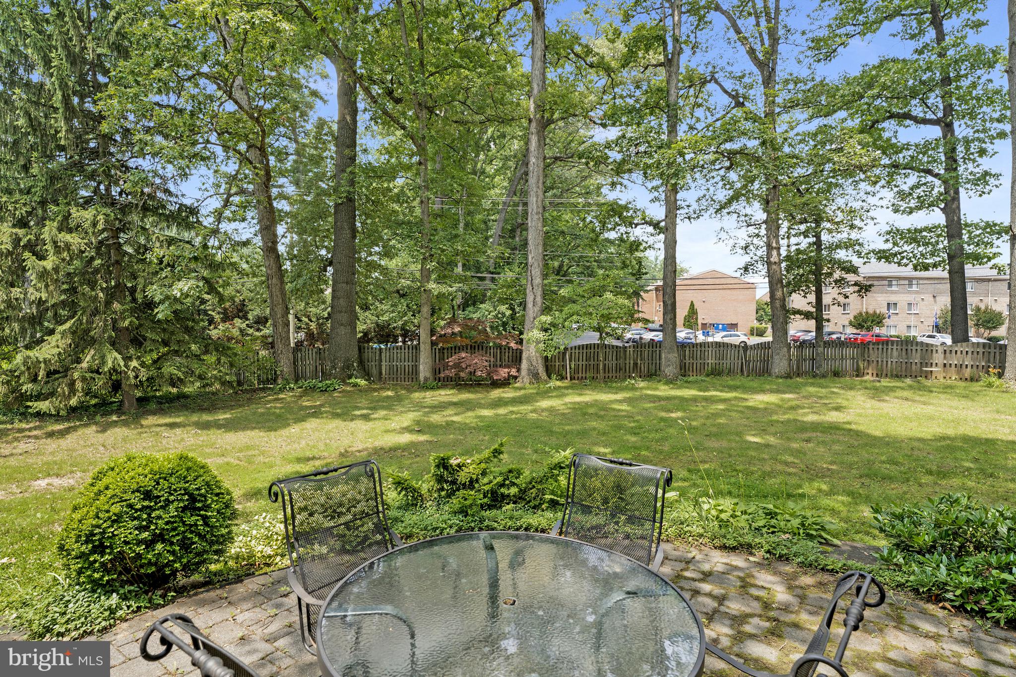 8615 ACORN CIRCLE