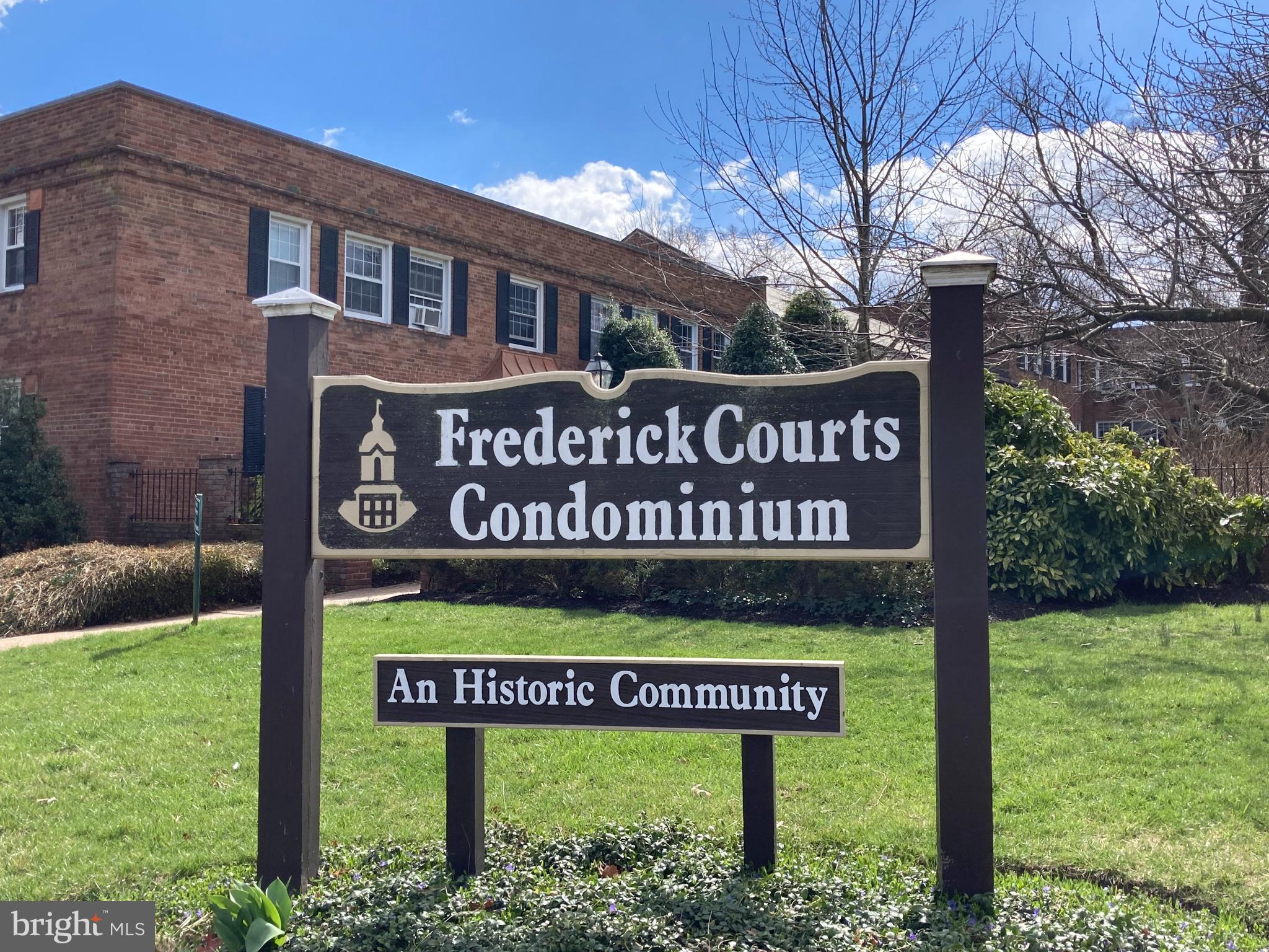FREDERICK COURTS - Residential