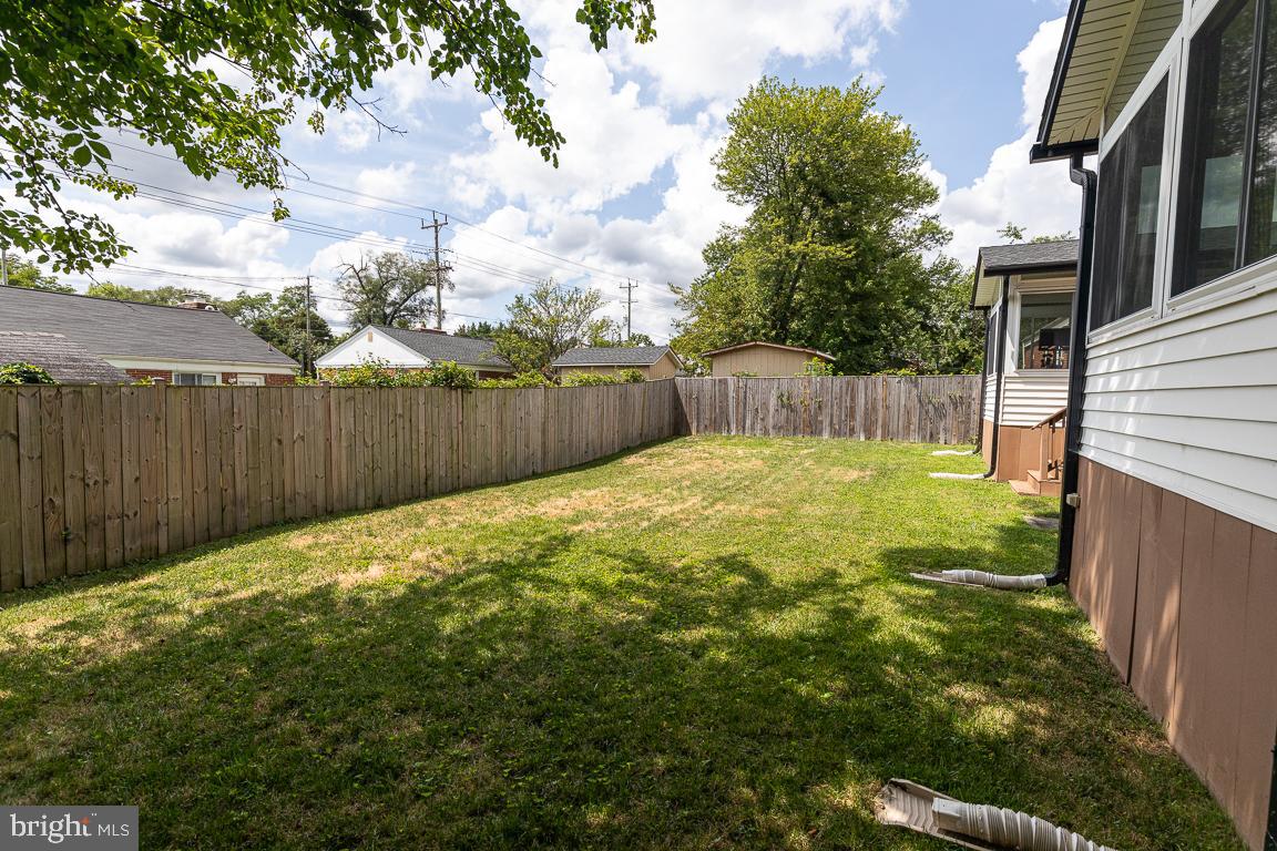 FRANKLIN KNOLLS - Residential Lease