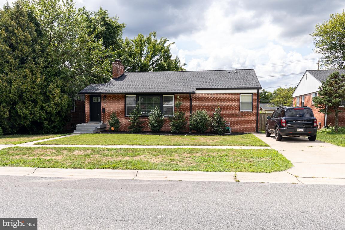 FRANKLIN KNOLLS - Residential Lease