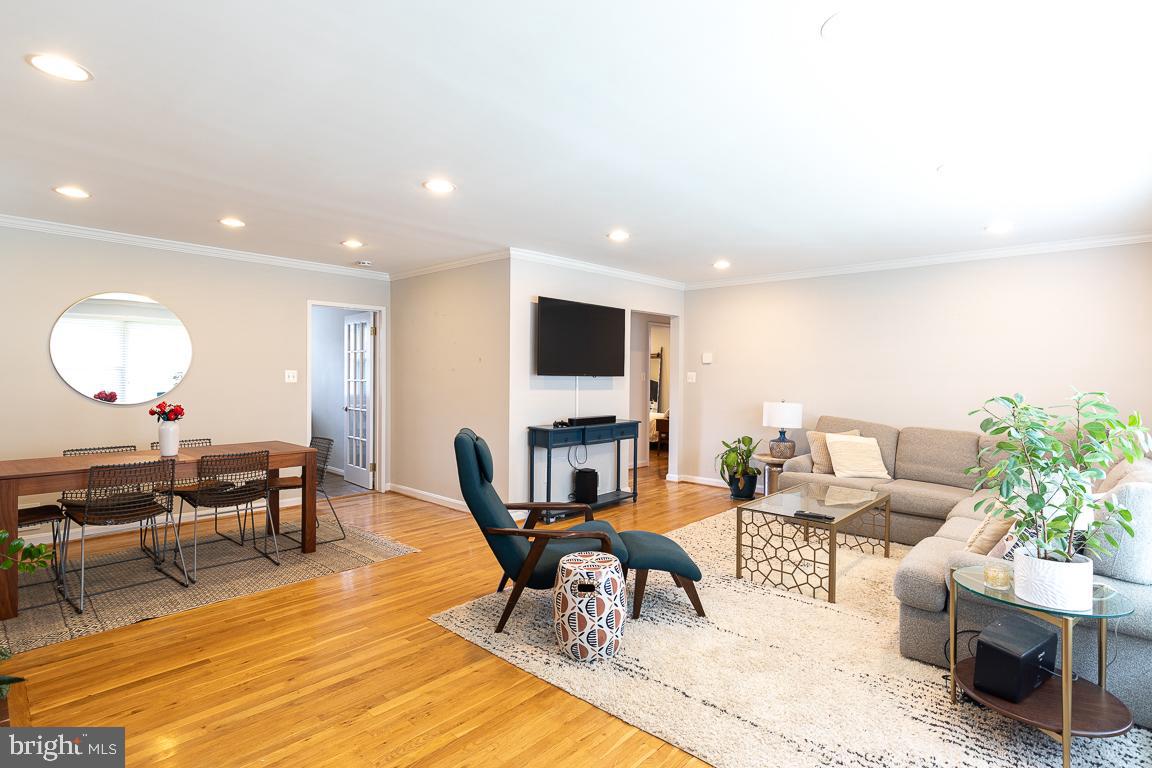 FRANKLIN KNOLLS - Residential Lease