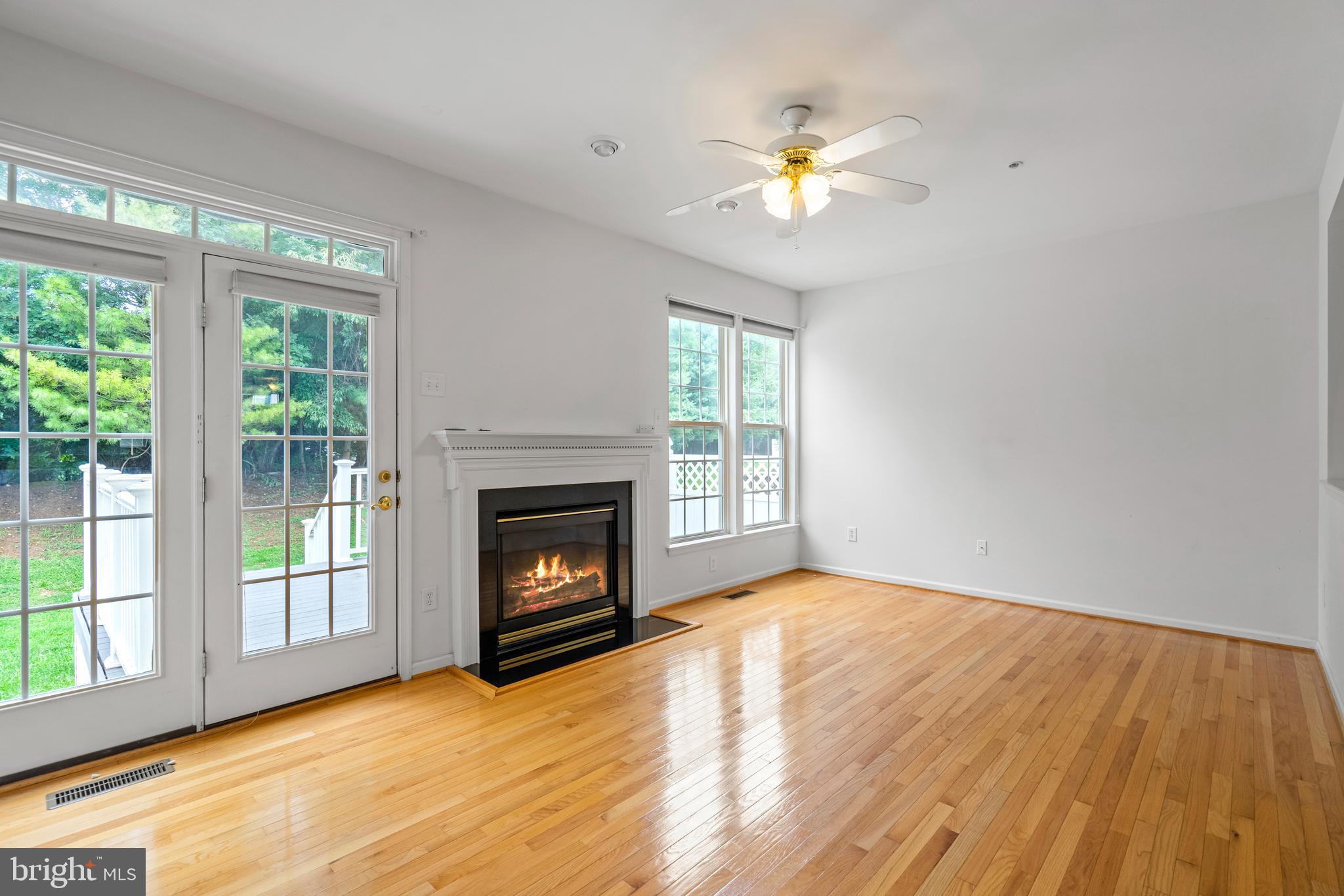 WOODS OF BAYVIEW - Residential