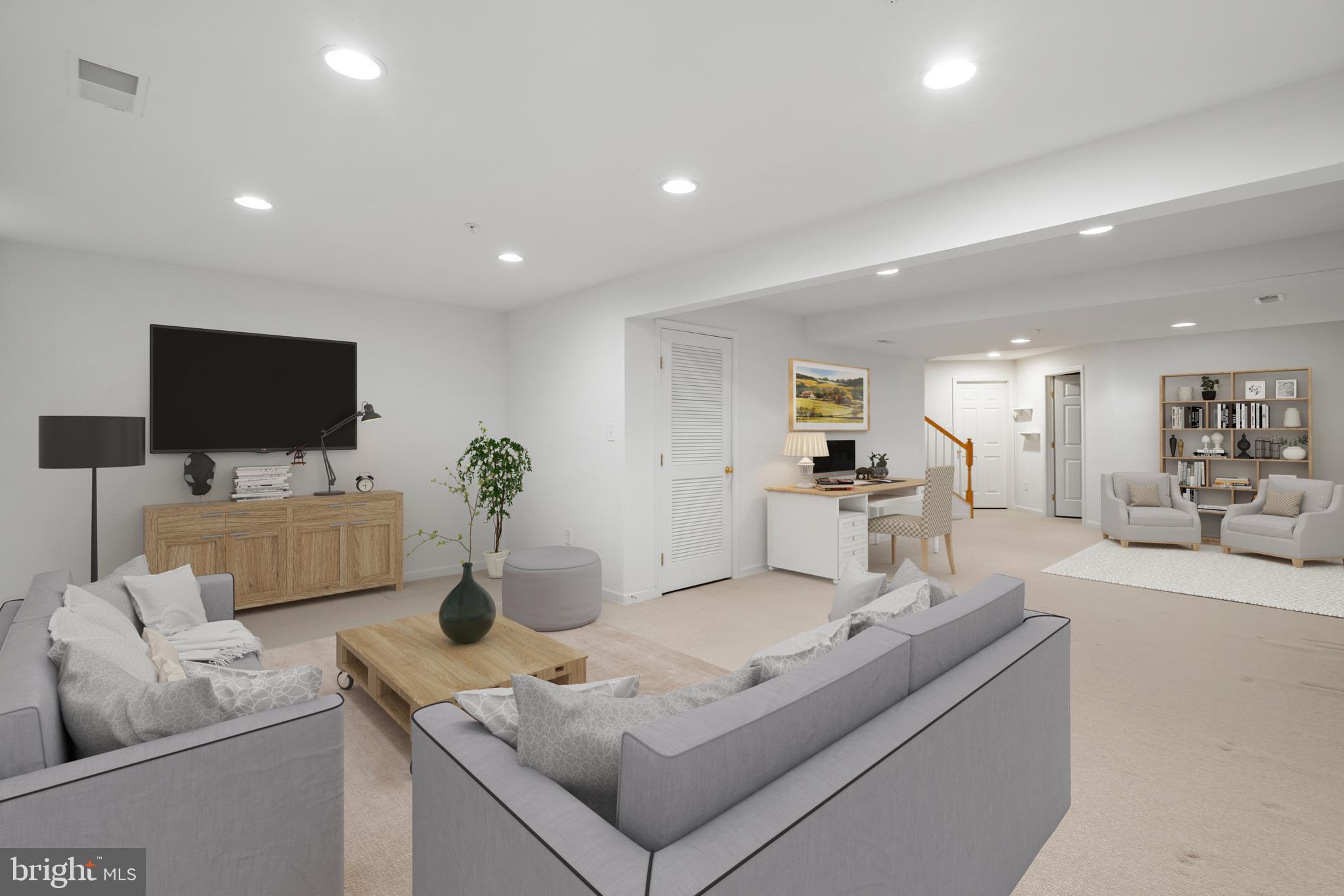 WOODS OF BAYVIEW - Residential