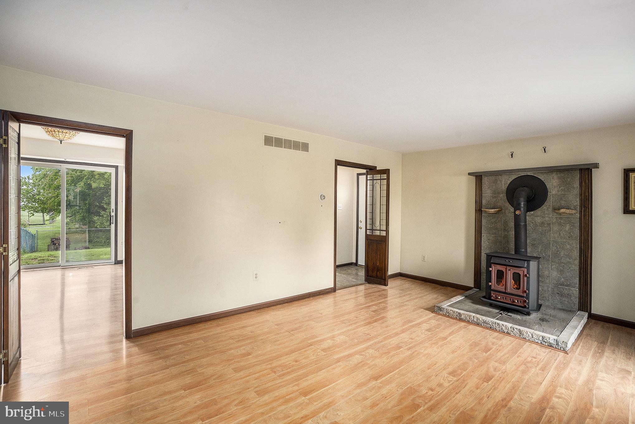 2880 WASHINGTON LANE