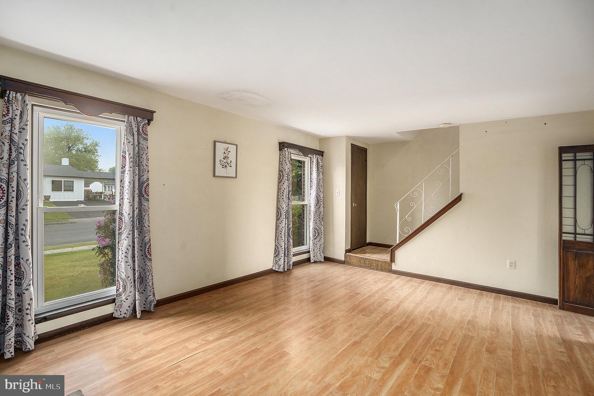 2880 WASHINGTON LANE