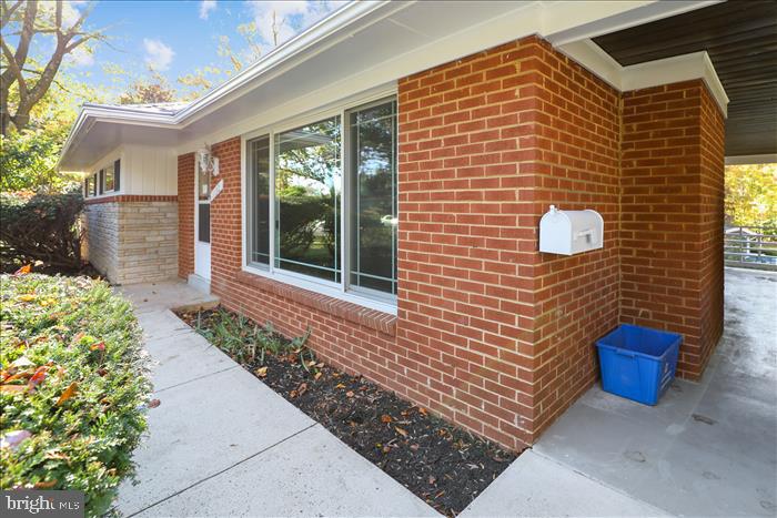 CRESTHAVEN - Residential