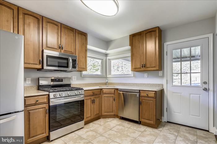 CRESTHAVEN - Residential