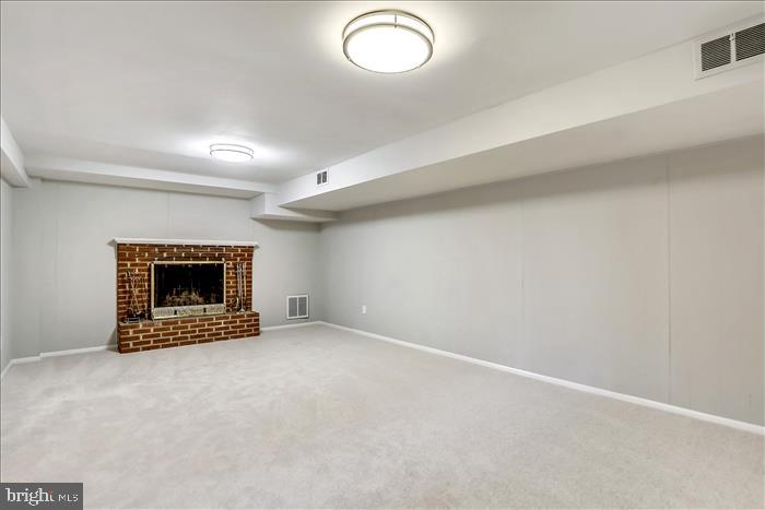 CRESTHAVEN - Residential