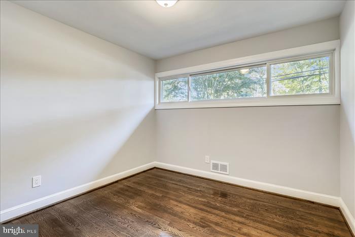 CRESTHAVEN - Residential