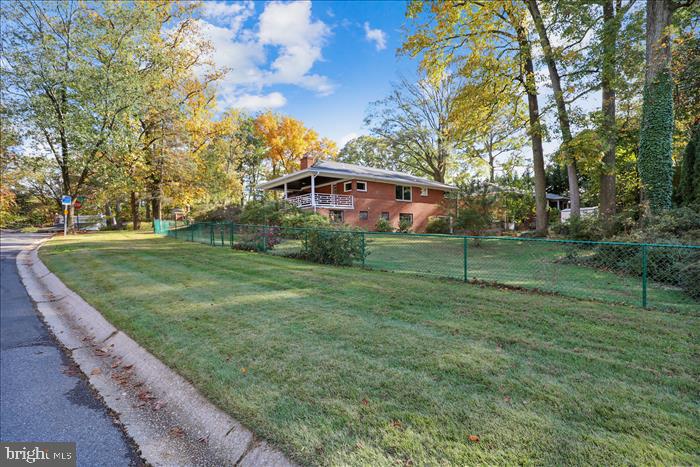 CRESTHAVEN - Residential