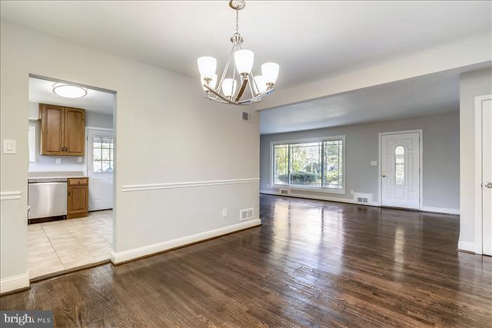 CRESTHAVEN - Residential