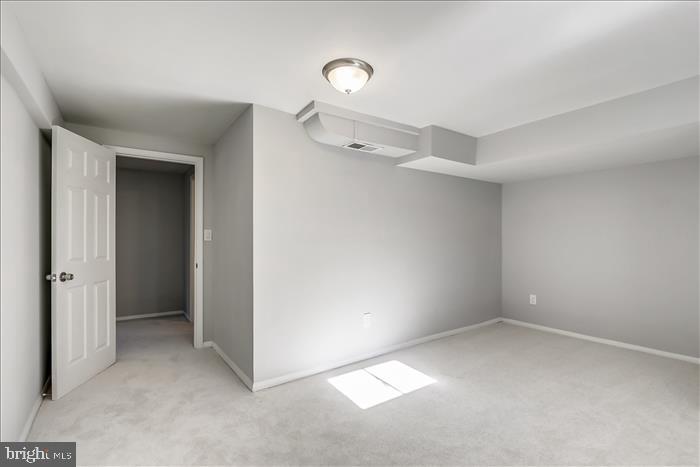 CRESTHAVEN - Residential