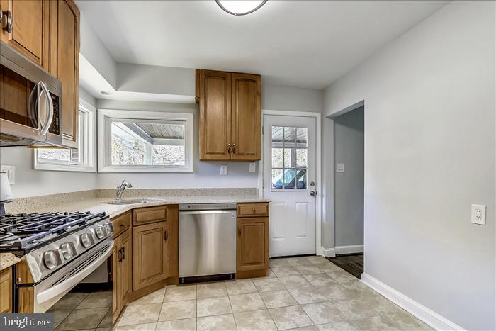 CRESTHAVEN - Residential